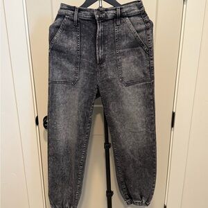 MOTHER Black Denim Jogger Jeans